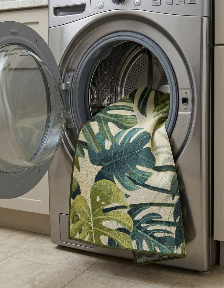 Detail image of 5' 3 x 5' 3  Washable Botanical Indoor / Outdoor Square Rug