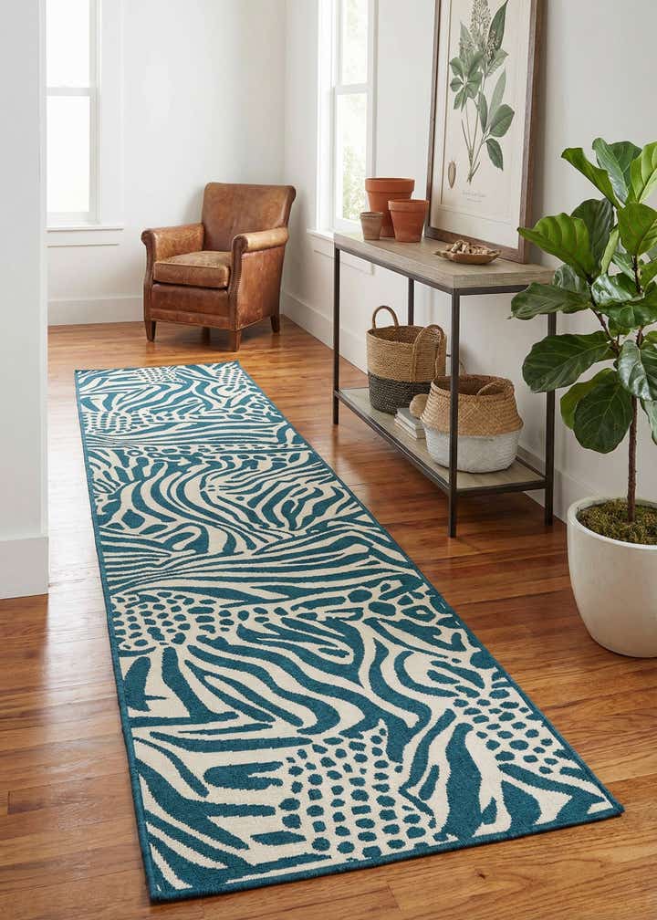 2' 7 x 12' Easy-Clean Safari Indoor / Outdoor Runner Rug