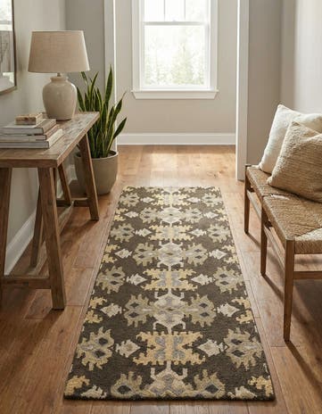2' 7 x 8' Luna Runner Rug