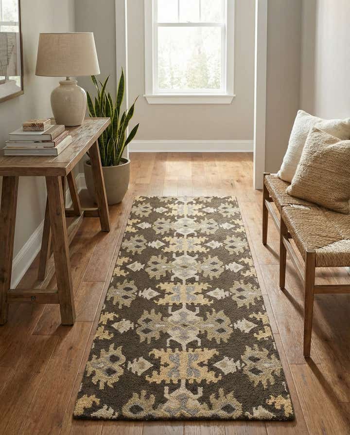 2' 7 x 8' Luna Runner Rug