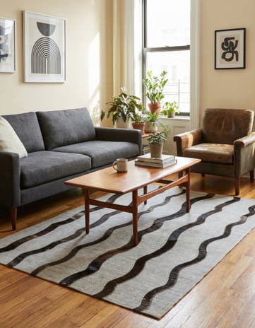 4' x 5' 7 Cowhide Leather Rug