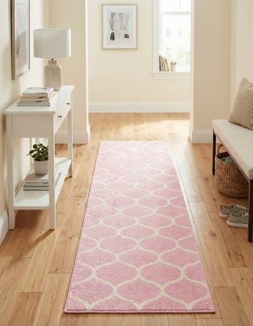 Light Pink Lattice Frieze Runner Rug