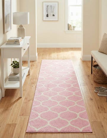 Light Pink Lattice Frieze Runner Rug