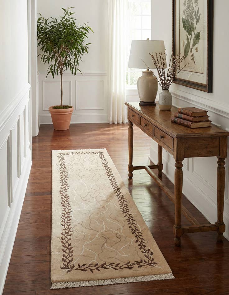 Detail image of 2' 9 x 9' 10  Hand Knotted Darya Wool Runner Rug