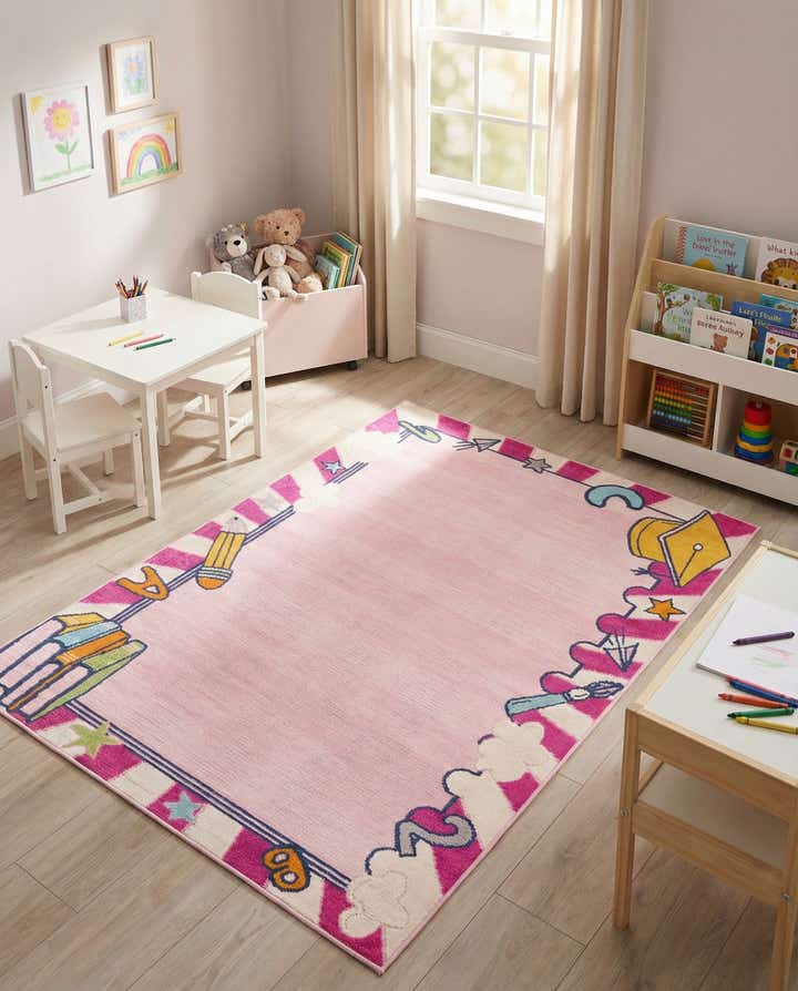 5' 3 x 7' 7 Easy-Clean Indoor / Outdoor Rug