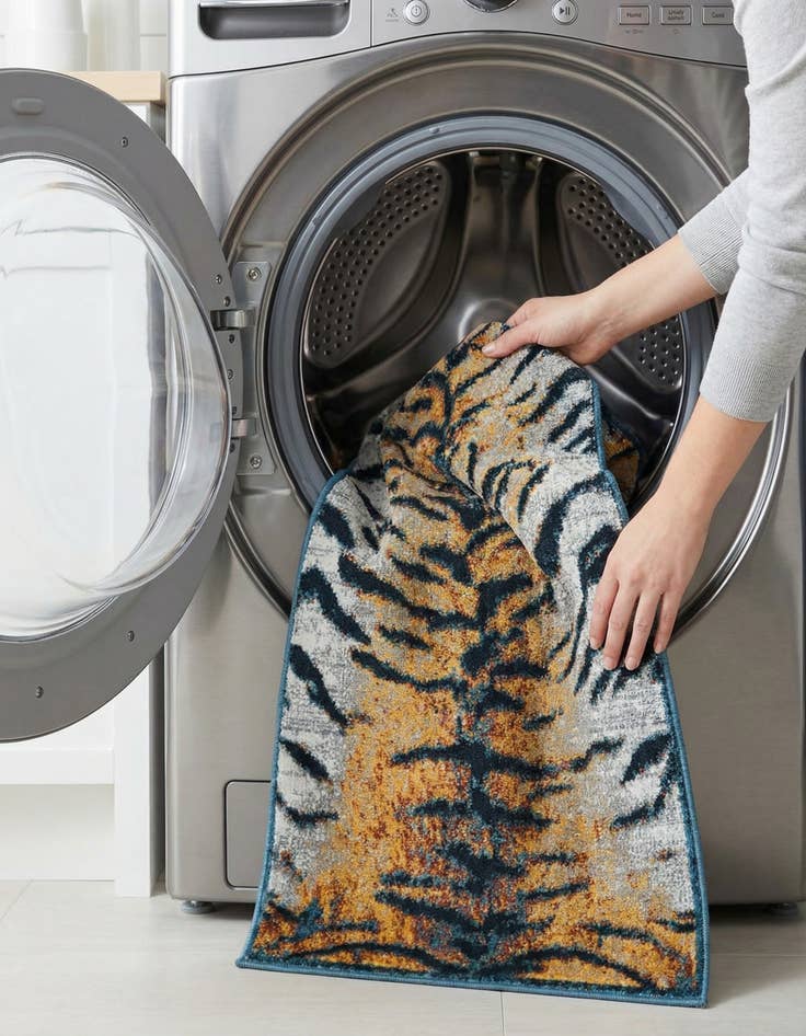 Detail image of 2' x 4' Kamala Washable Runner Rug