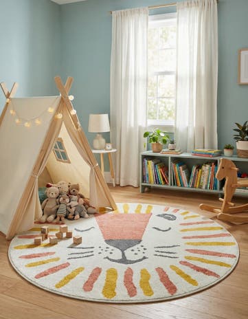 5' 1 x 5' 1 Lion Whimsy Kids Round Rug