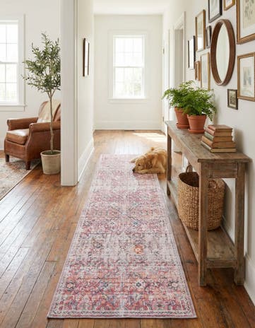 2' 7 x 12' Washable Nostalgia Runner Rug