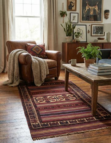 2' 10 x 5' Hand Knotted Sumak Wool Rug