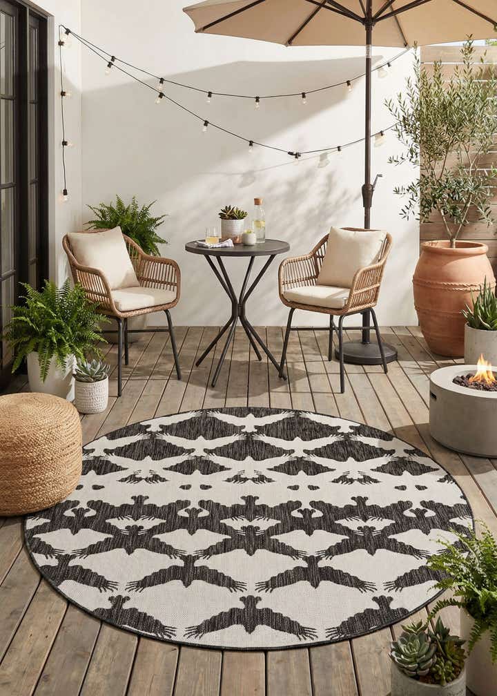 6' x 6' Easy-Clean Modern Indoor / Outdoor Round Rug