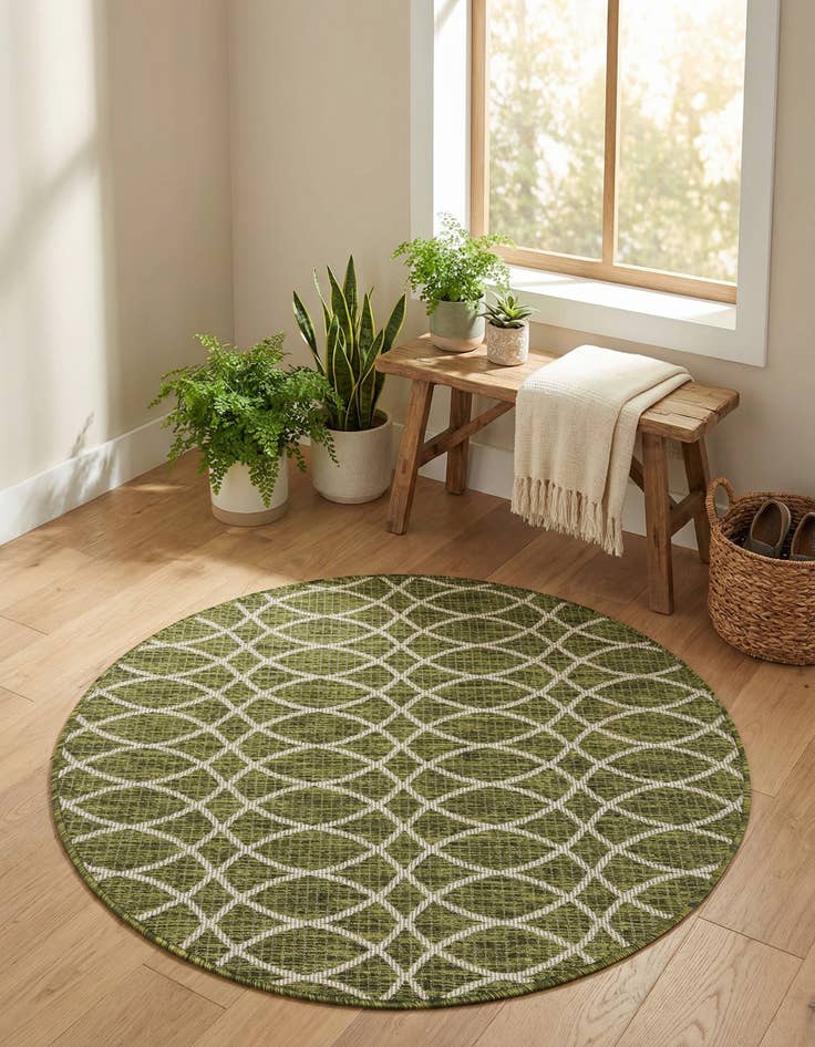 Detail image of  4' x 4'  Washable Lattice Indoor / Outdoor Round Rug