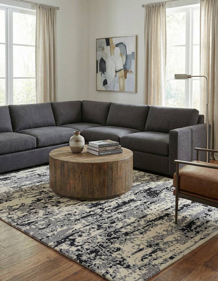 Detail image of 5' 2 x 8' 3 Hand Tufted Wool Rug