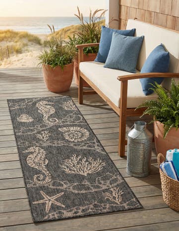 2' x 6' Easy-Clean Coastal Indoor / Outdoor Runner Rug