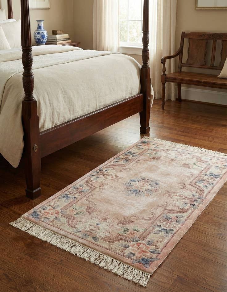 Detail image of 2' 4 x 4' Hand Knotted Carved Pekin Rug