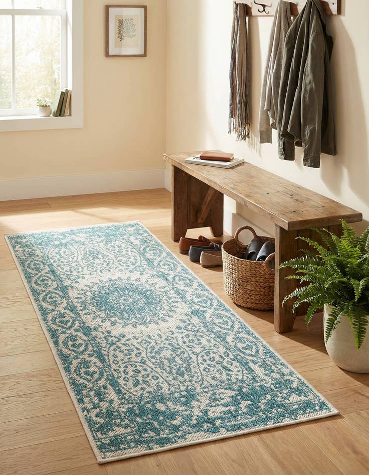 Detail image of  2' x 4'  Washable Traditional Indoor / Outdoor Runner Rug