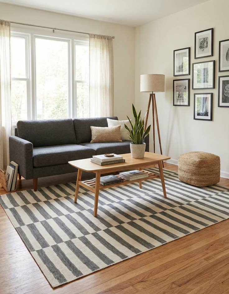 Detail image of 5' 3 x 8' Tribeca Rug