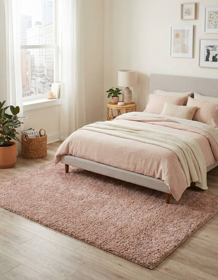 Detail image of 3' 3 x 5' 3 Jill Zarin Shaggy Chic Rug