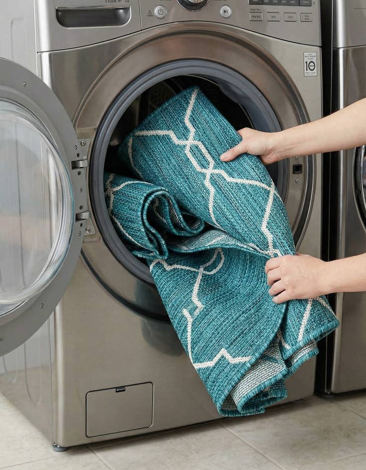 Detail image of 4' x 6'  Washable Trellis Indoor / Outdoor Rug