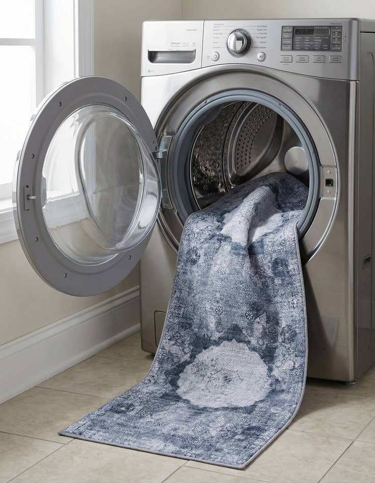 Detail image of 2' 7 x 10'  Washable Yara Runner Rug