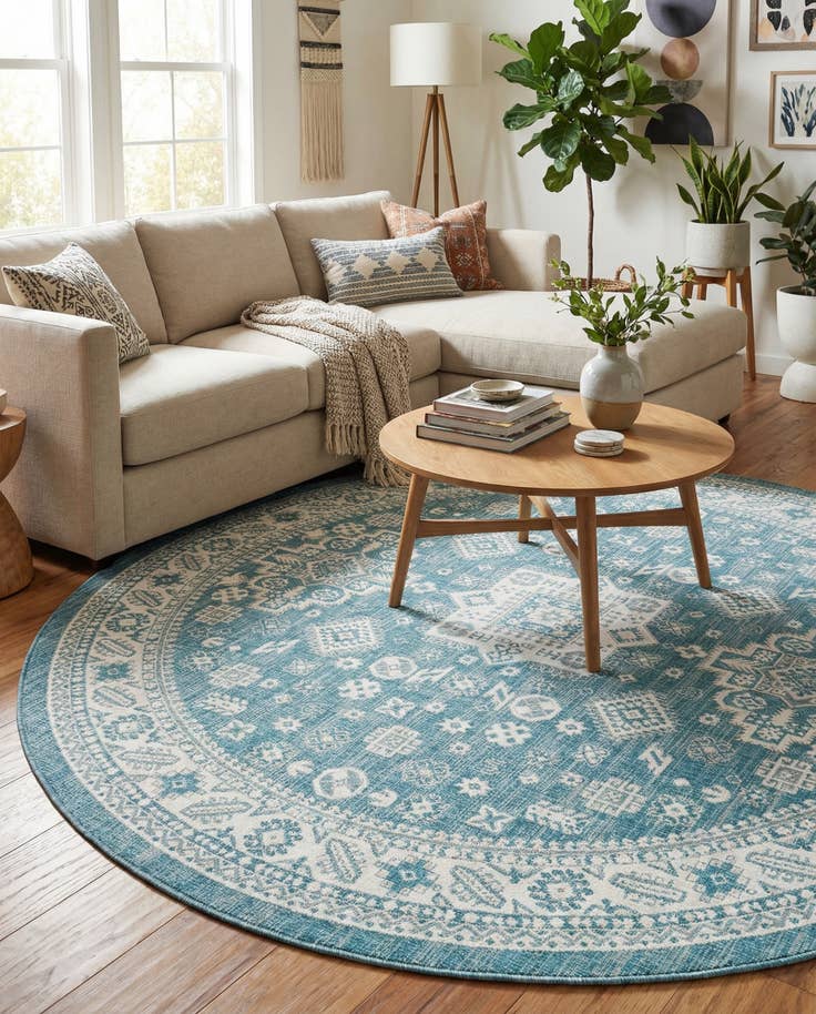 Detail image of 10' x 10' Easy-Clean Aztec Indoor / Outdoor Round Rug