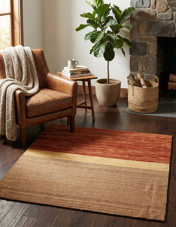 Detail image of 2' 4 x 2' 5  Hand Knotted  Persian Wool Square Rug