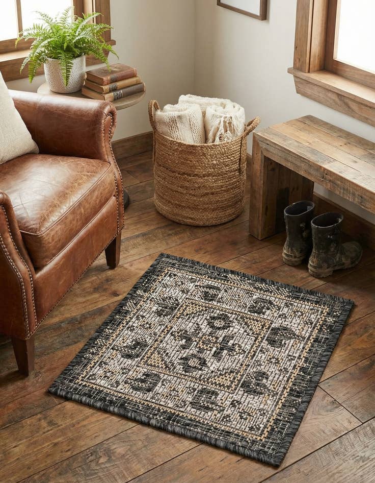 Detail image of  1' 4 x 1' 4  Washable Traditional Indoor / Outdoor Sample Rug