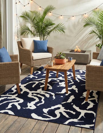 6' x 9' Easy-Clean Sabrina Soto Indoor / Outdoor Rug