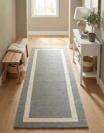 2' 7 x 8' Jill Zarin Border Wool Runner Rug