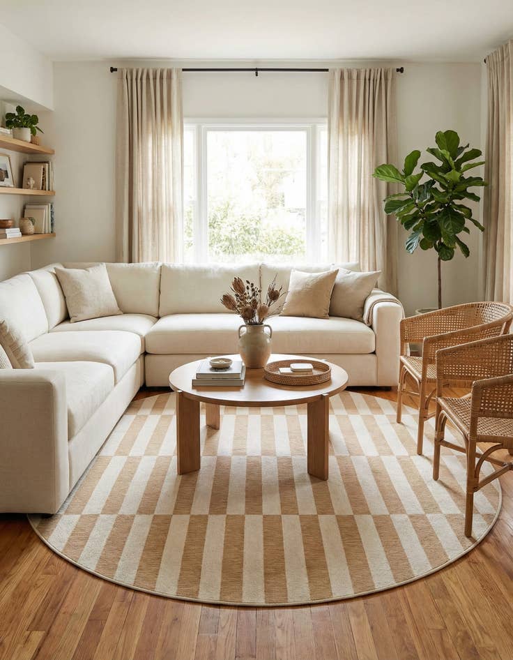 Detail image of 10' x 10'  Washable Striped Indoor / Outdoor Round Rug