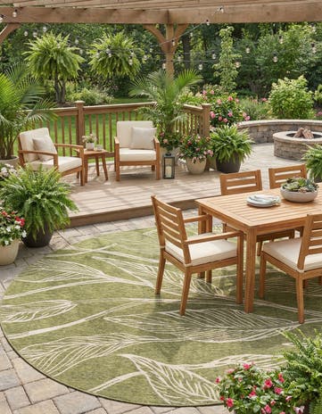 13' x 13' Easy-Clean Botanical Indoor / Outdoor Round Rug