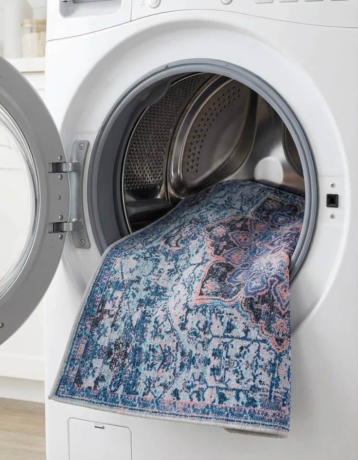 Detail image of 7' 10 x 7' 10  Washable Renaissance Square Rug