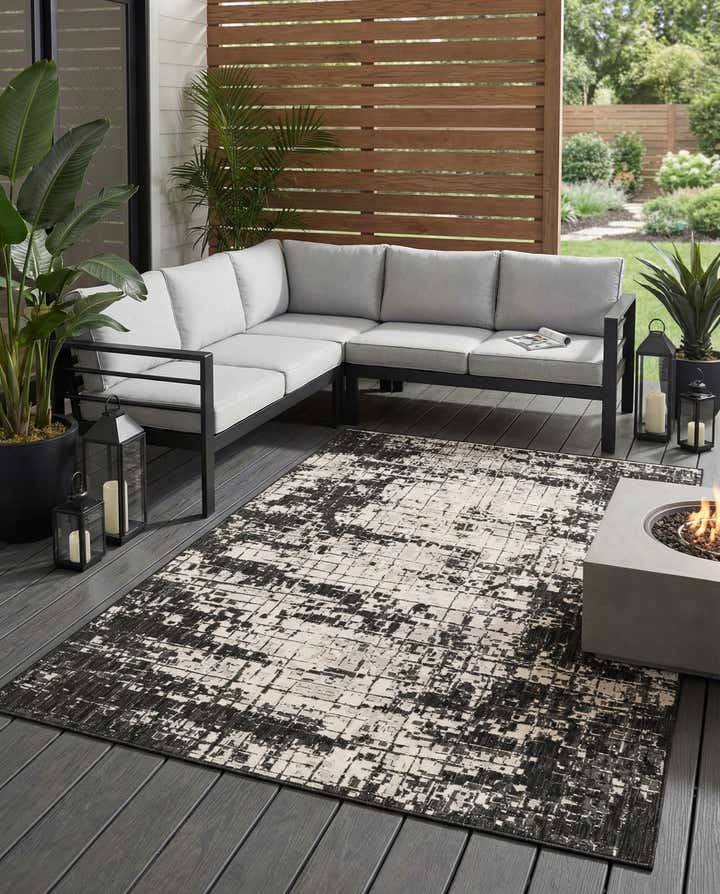 7' x 10' Easy-Clean Modern Indoor / Outdoor Rug
