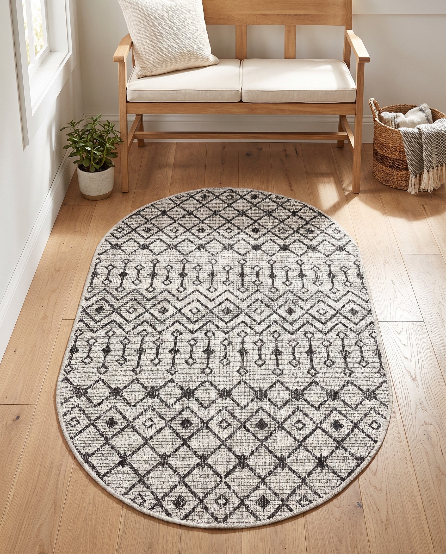 3' x 5' 3 Easy-Clean Trellis Indoor / Outdoor Oval Rug