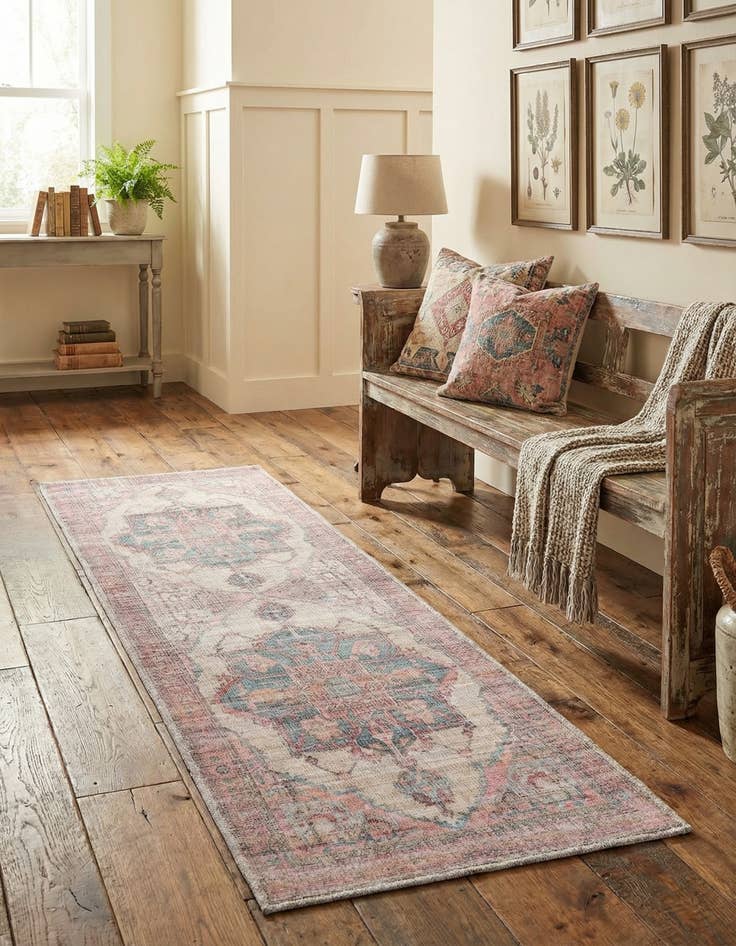 Detail image of 2' x 6'  Washable Nostalgia Runner Rug