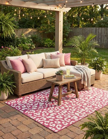 5' 3 x 8' Easy-Clean Safari Indoor / Outdoor Rug