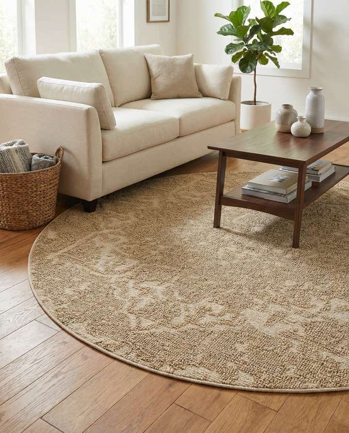 5' 3 x 5' 3 Easy-Clean Traditional Indoor / Outdoor Round Rug