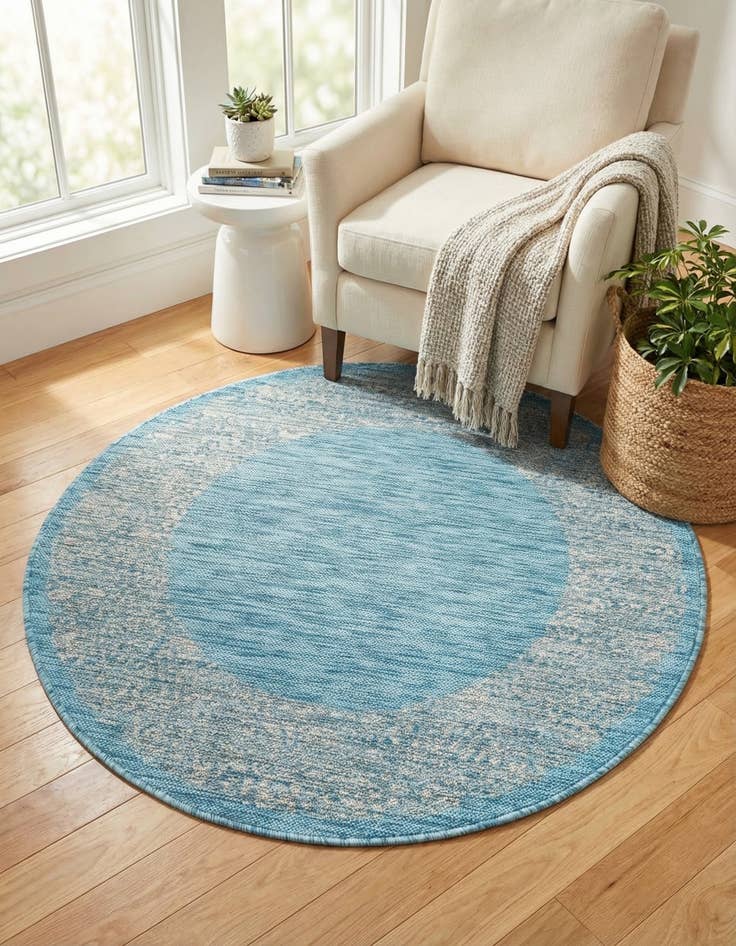 Detail image of 4' x 4' Easy-Clean Border Indoor / Outdoor Round Rug