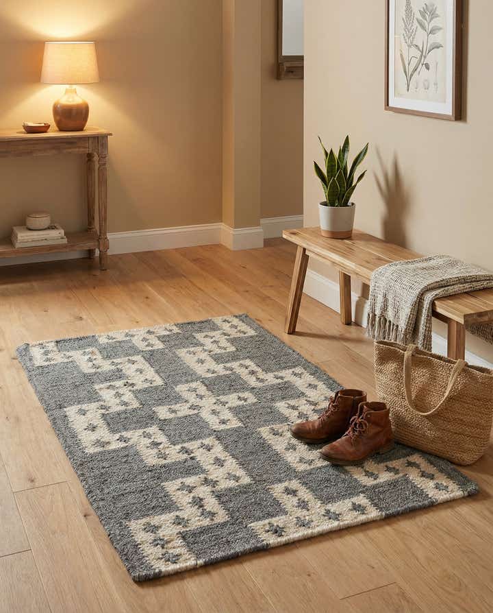 2' x 3' 1 Hand Woven Kilim Wool Rug