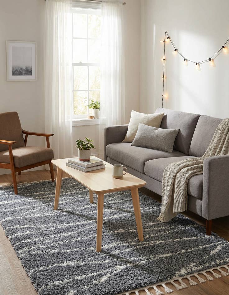 Detail image of 4' x 6' Serenity Shag Rug