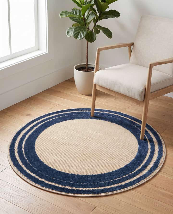 3' 3 x 3' 3 Easy-Clean Aruba Indoor / Outdoor Round Rug
