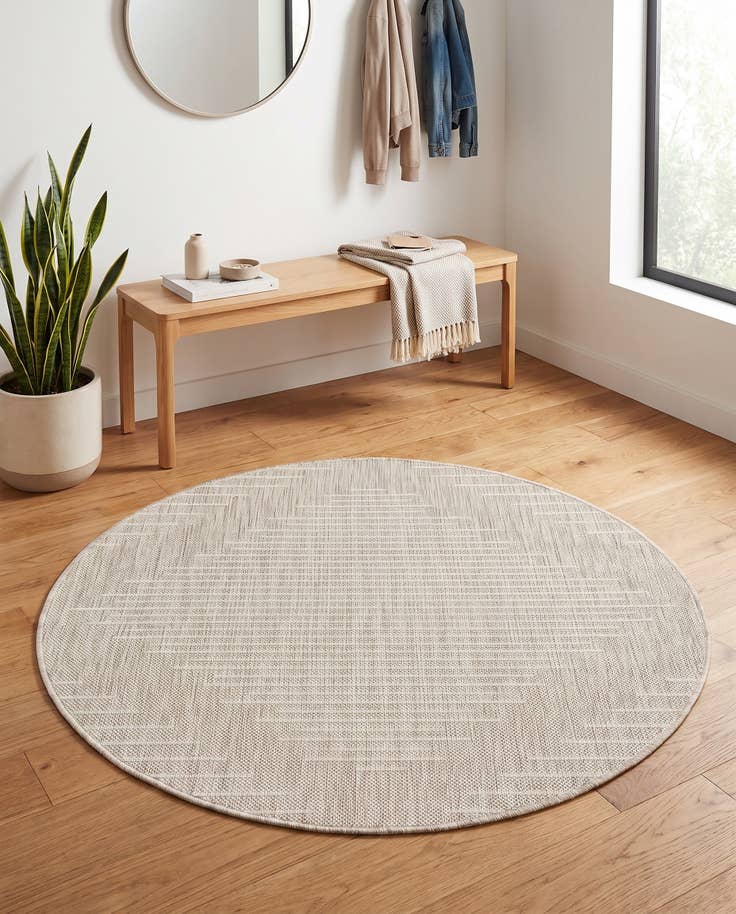Detail image of 4' x 4' Easy-Clean Modern Indoor / Outdoor Round Rug