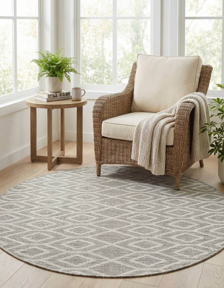 Detail image of 4' x 4'  Washable Jill Zarin Turks and Caicos Indoor / Outdoor Round Rug