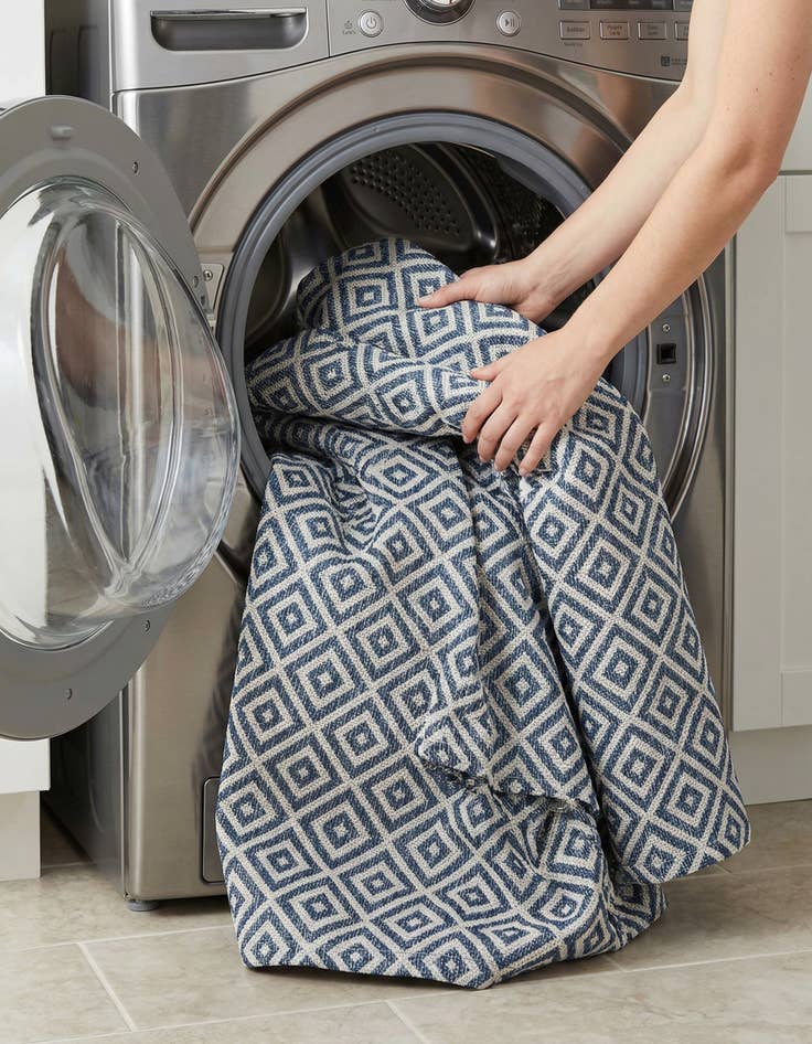 Detail image of 7' 10 x 7' 10  Washable Jill Zarin Costa Rica Indoor / Outdoor Square Rug