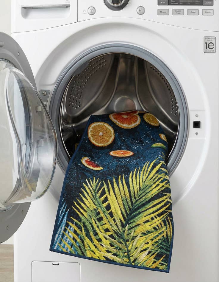 Detail image of  2' x 6'  Washable Coastal Indoor / Outdoor Runner Rug