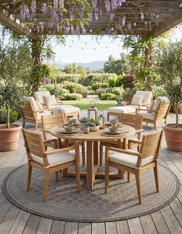 10' x 10' Easy-Clean Lattice Indoor / Outdoor Round Rug