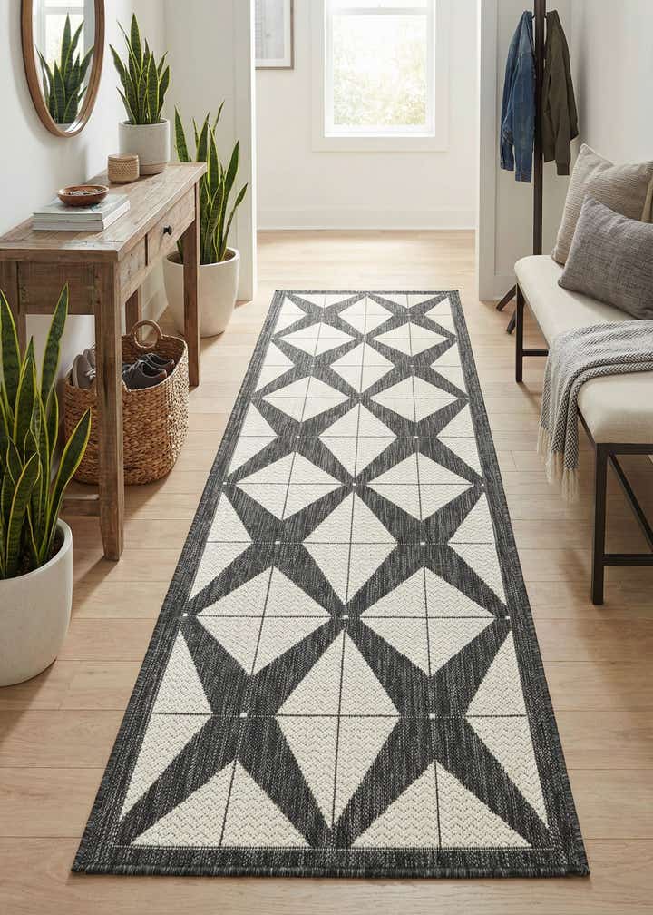 2' x 6' Easy-Clean Modern Indoor / Outdoor Runner Rug
