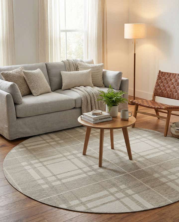 6' x 6' Easy-Clean Checkered Indoor / Outdoor Round Rug