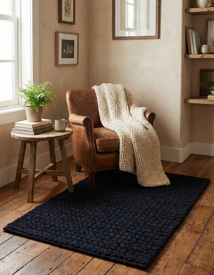 Detail image of 2' x 3' 1  Hand Woven Lana New Zealand Wool Rug