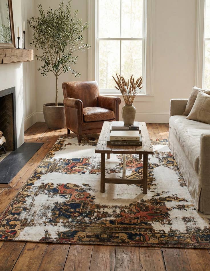 Detail image of 4' 8 x 6' 4  Hand Knotted Ultra Vintage Persian Wool Rug