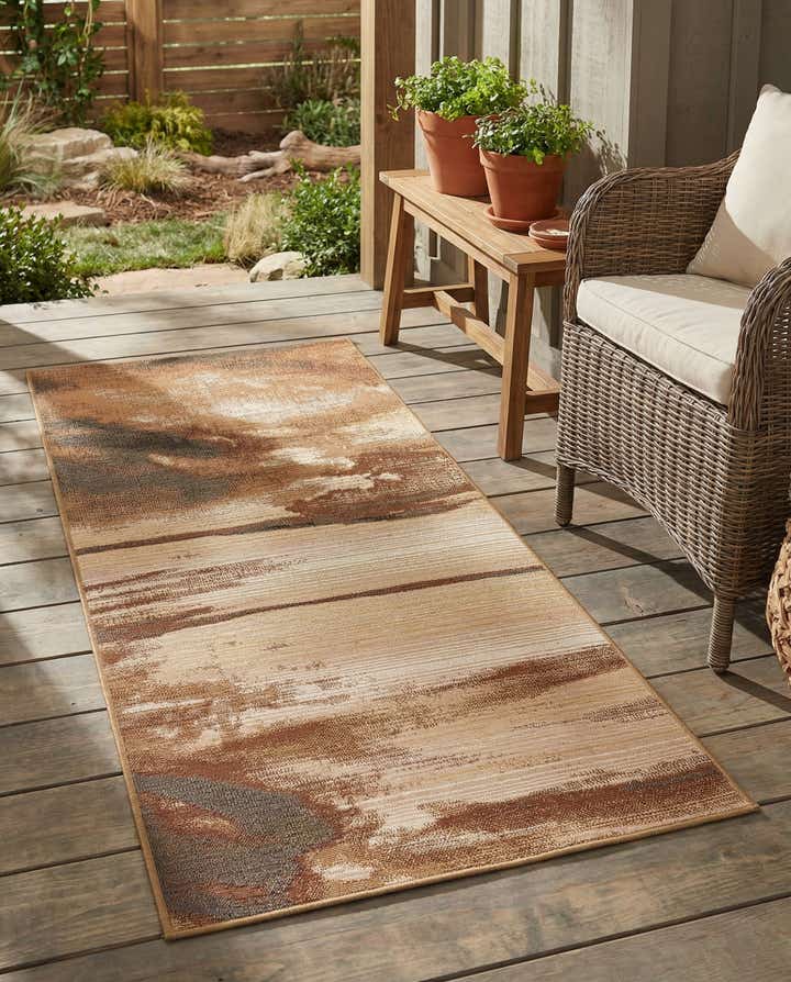 2' 7 x 5' 3 Easy-Clean Modern Indoor / Outdoor Runner Rug